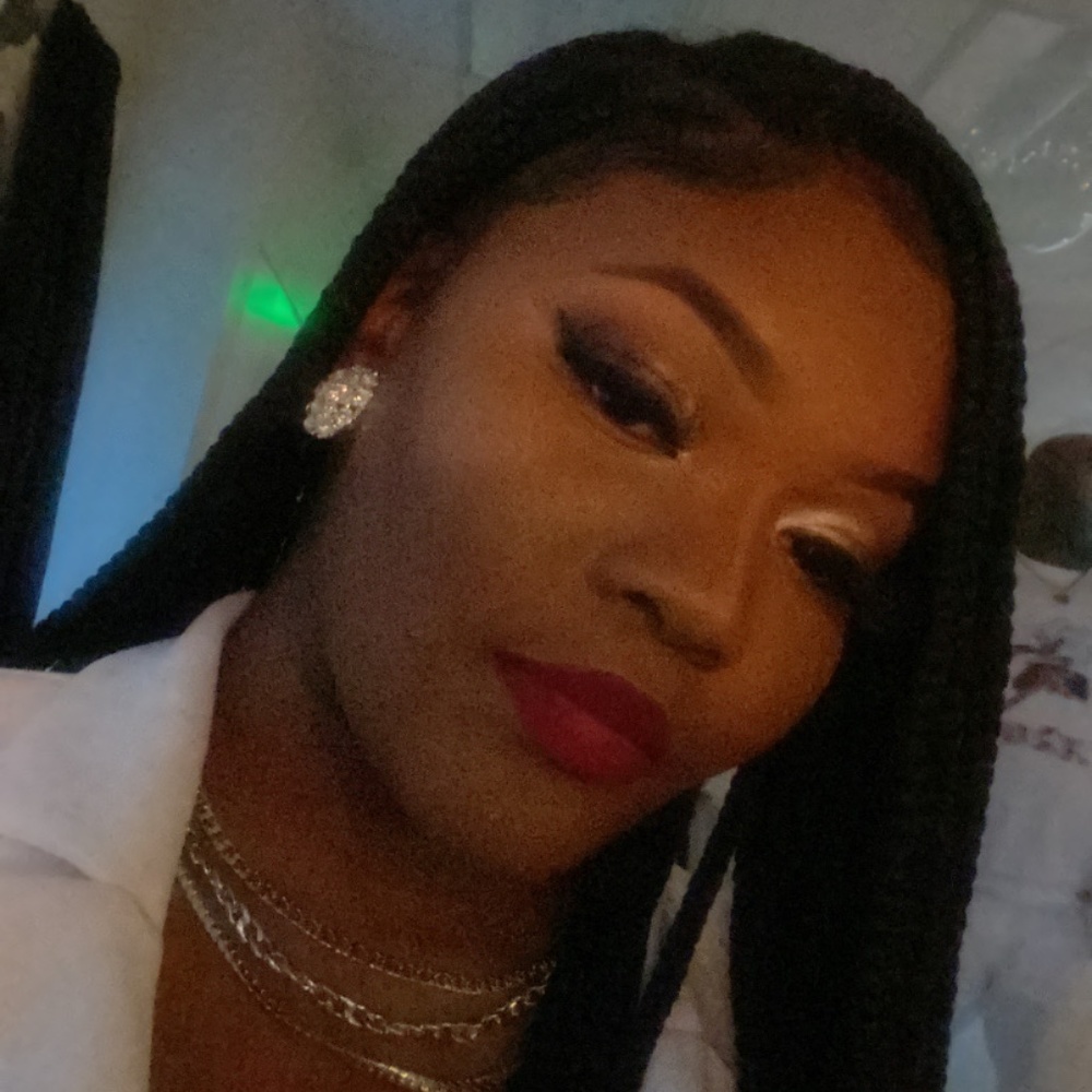 Meet your Posher, Jenene